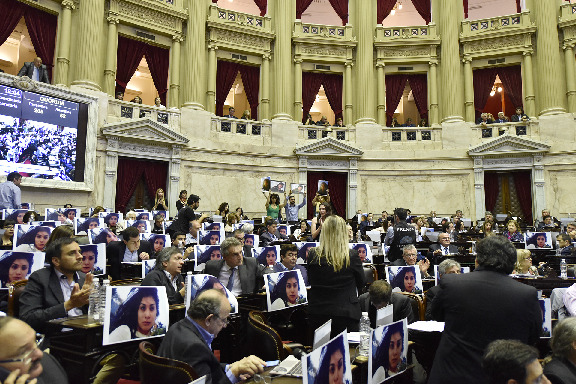Galeria de imagenes de la noticia CON 125 VOTOS AFIRMATIVOS, DIPUTADOS SANCIONÓ LOS CAMBIOS EN BIENES PERSONALES